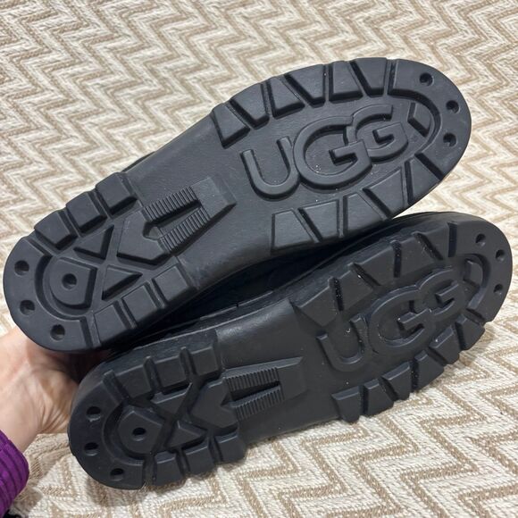 UGG Women’s Ultra Short Sheepskin Suede Boots 5225 - Picture 9 of 12